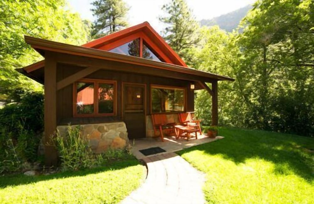 Cabin Rainy