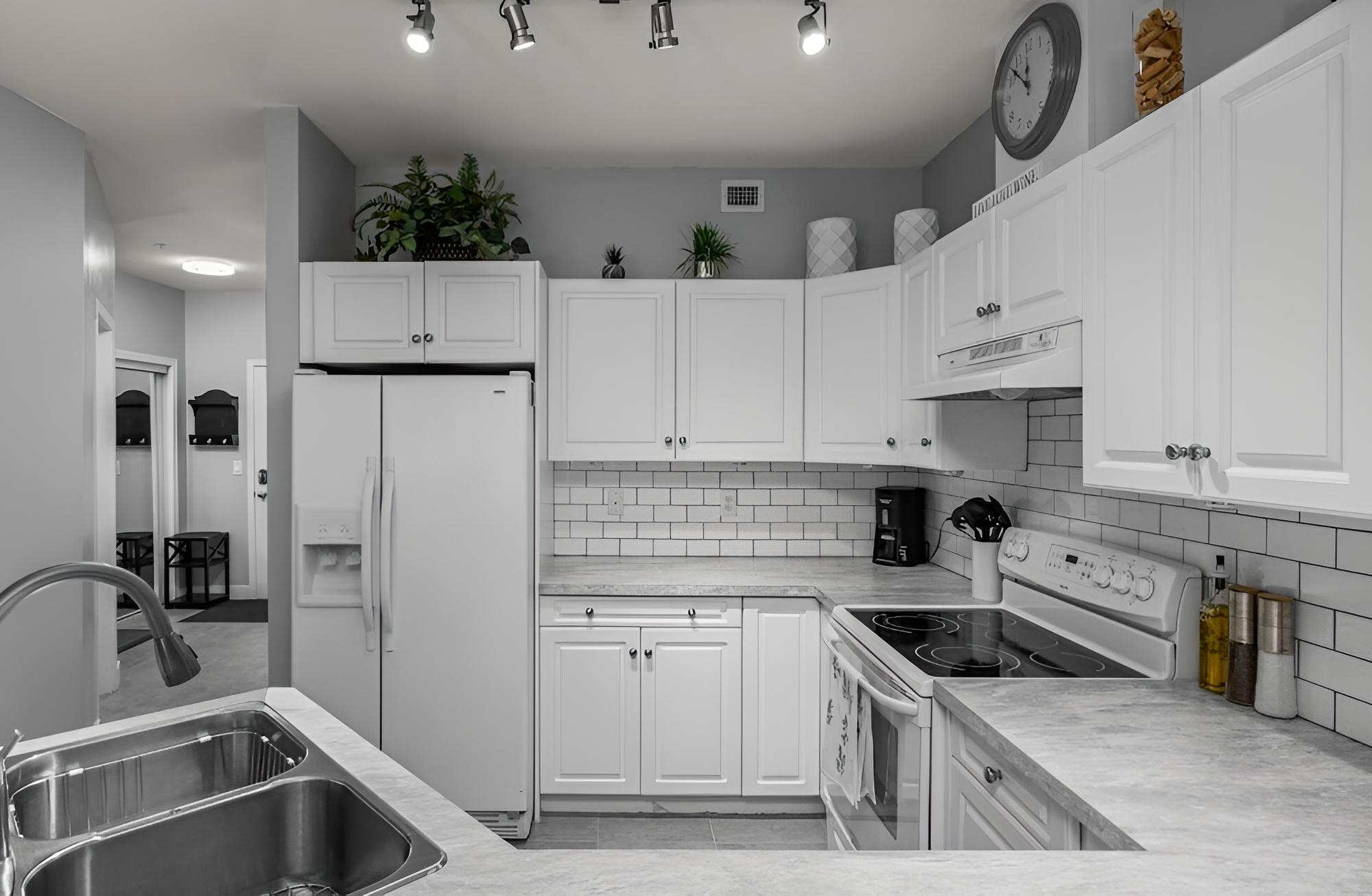 Apartment photo 2