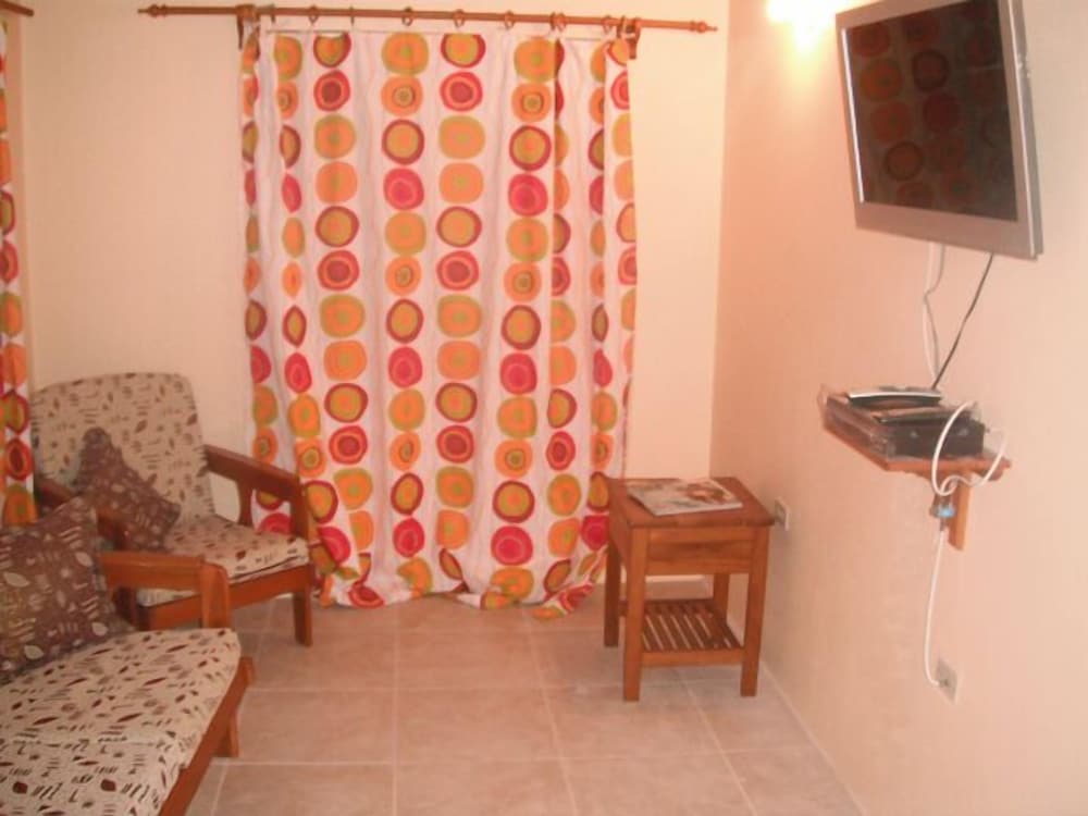 Suite, 2 Bedrooms, Kitchenette photo 1