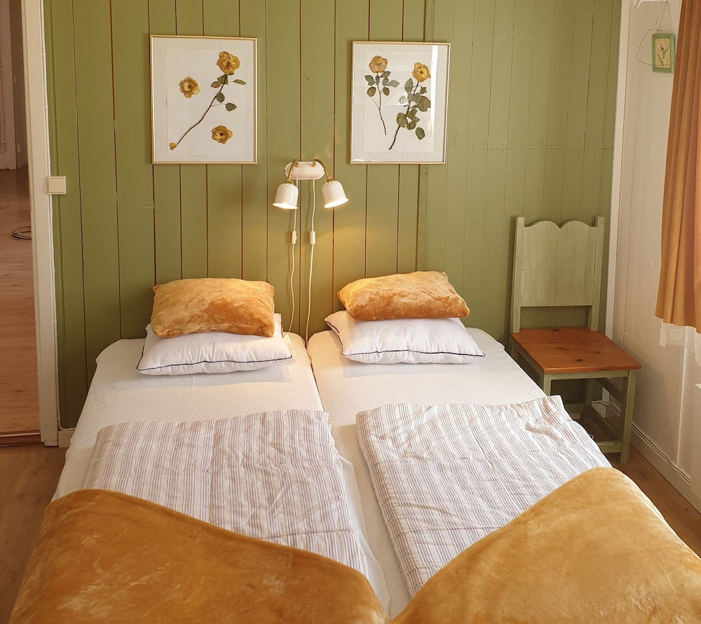Family Quadruple Room photo 2