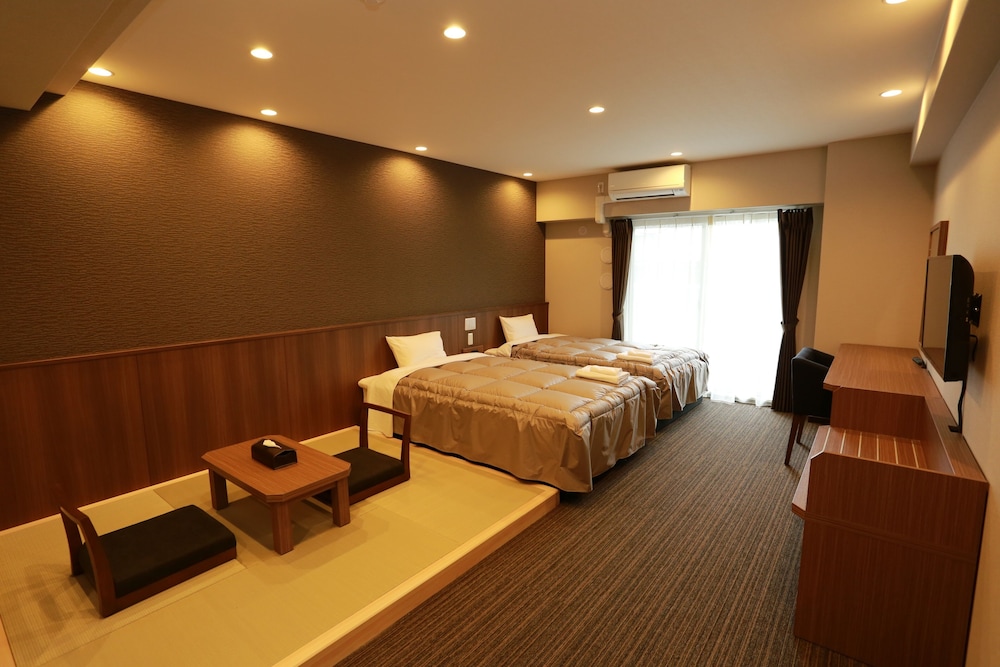 Deluxe Quadruple Room, Non Smoking