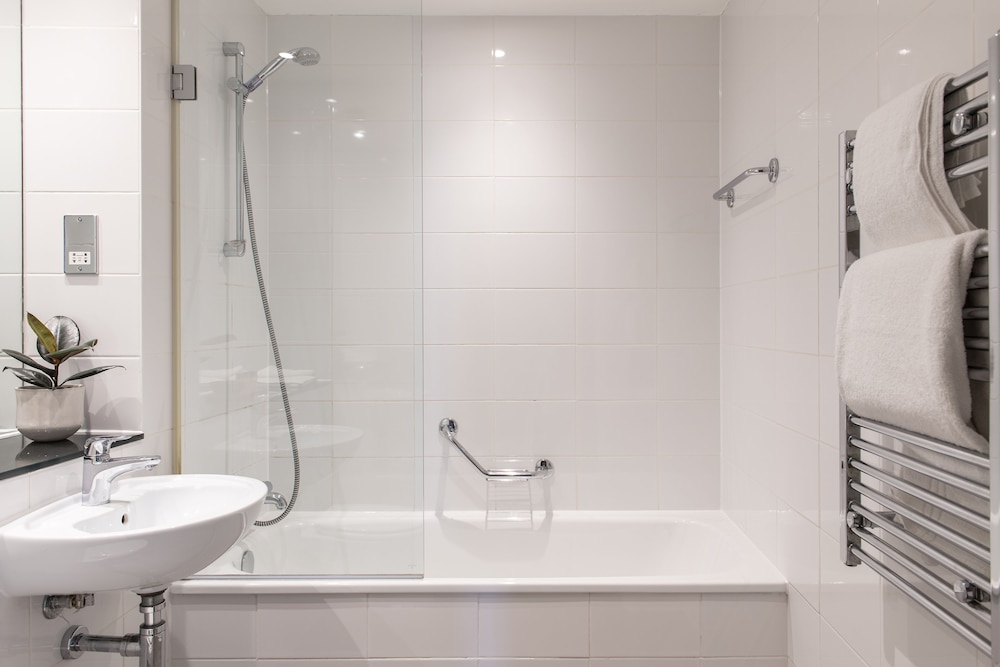 Apartment, 2 Bedrooms - Photo 22