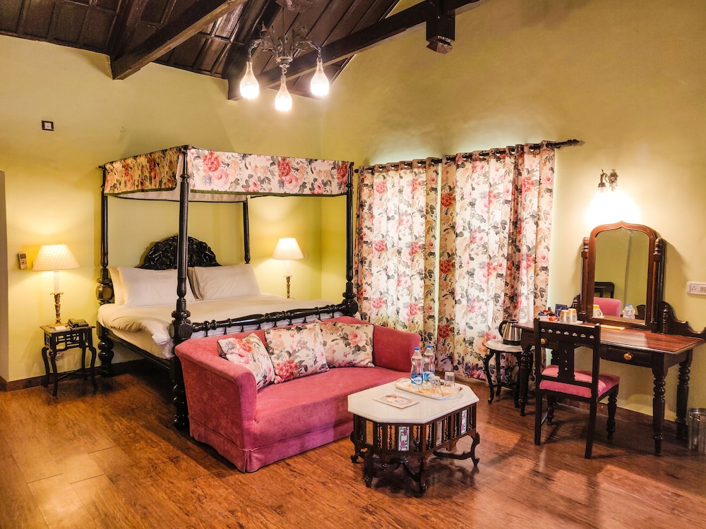 Royal Room, 1 Queen Bed photo 1