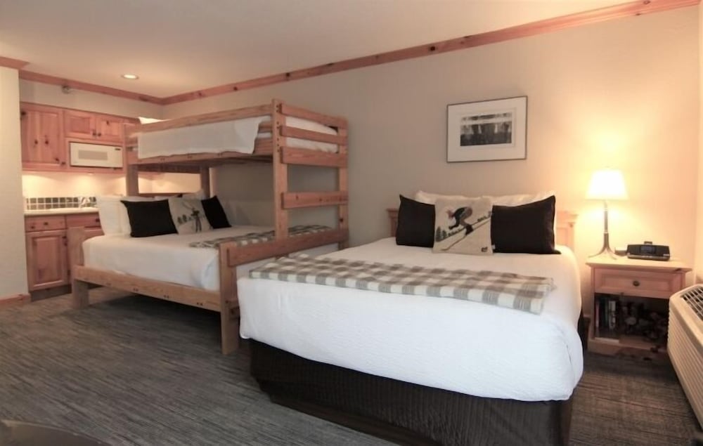 Deluxe Room, Multiple Beds (Selkirk Choice)