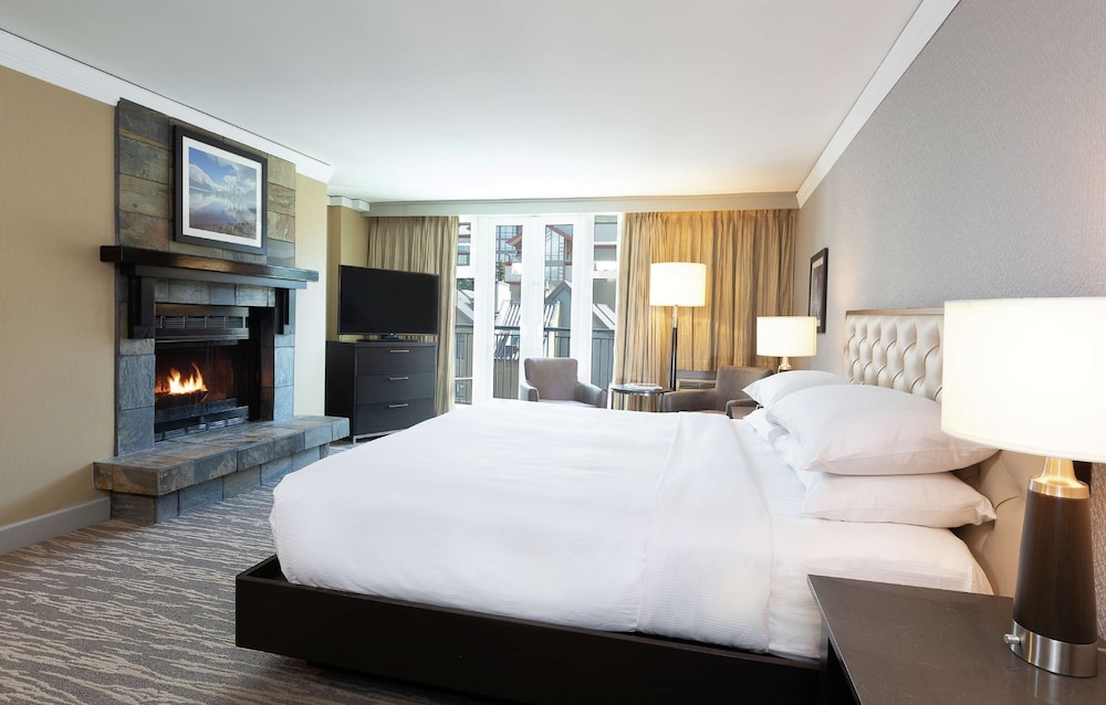 Signature Room, 1 King Bed, Jetted Tub (SPA) - Photo 2