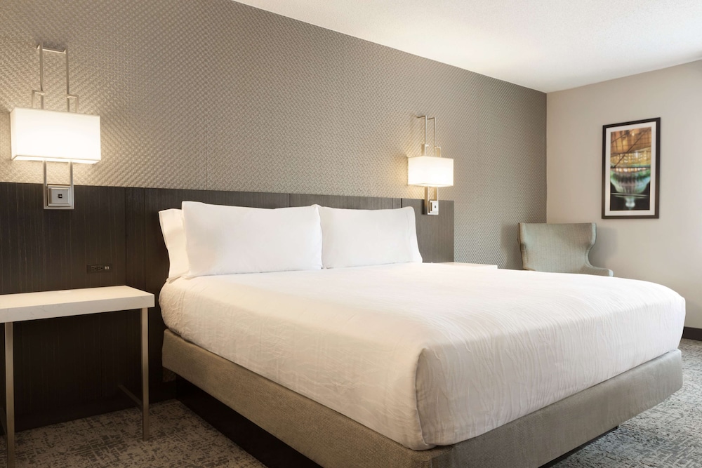 Room, 1 King Bed, City View - Photo 2