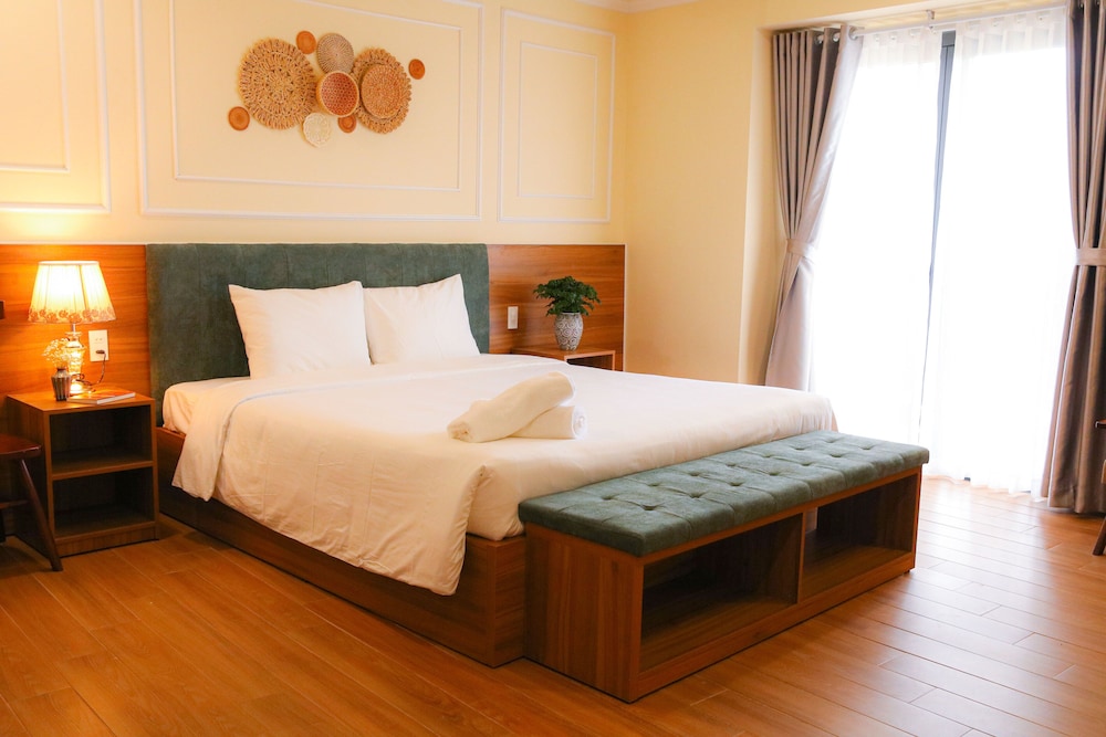 Deluxe Double Room, City View - Photo 19
