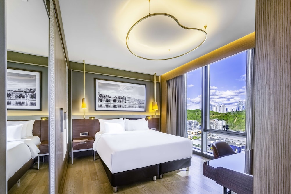 Room (Collection, Forest View) - Photo 10