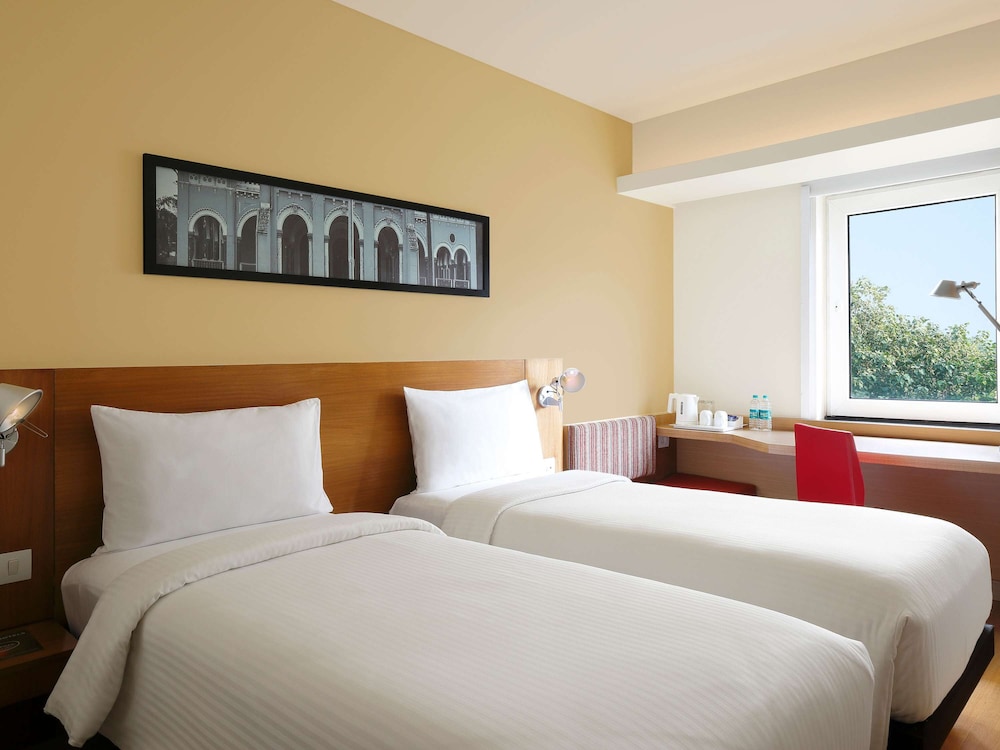 Standard Twin Room, 2 Twin Beds - Photo 4