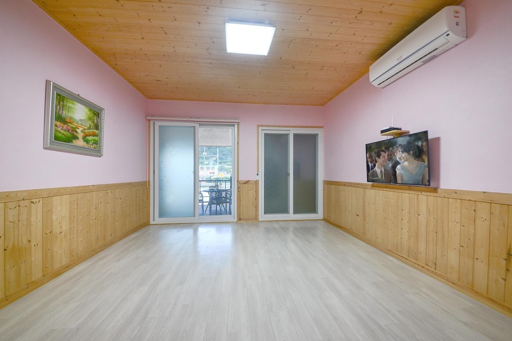 Basic Room, 1 Bedroom (A102)