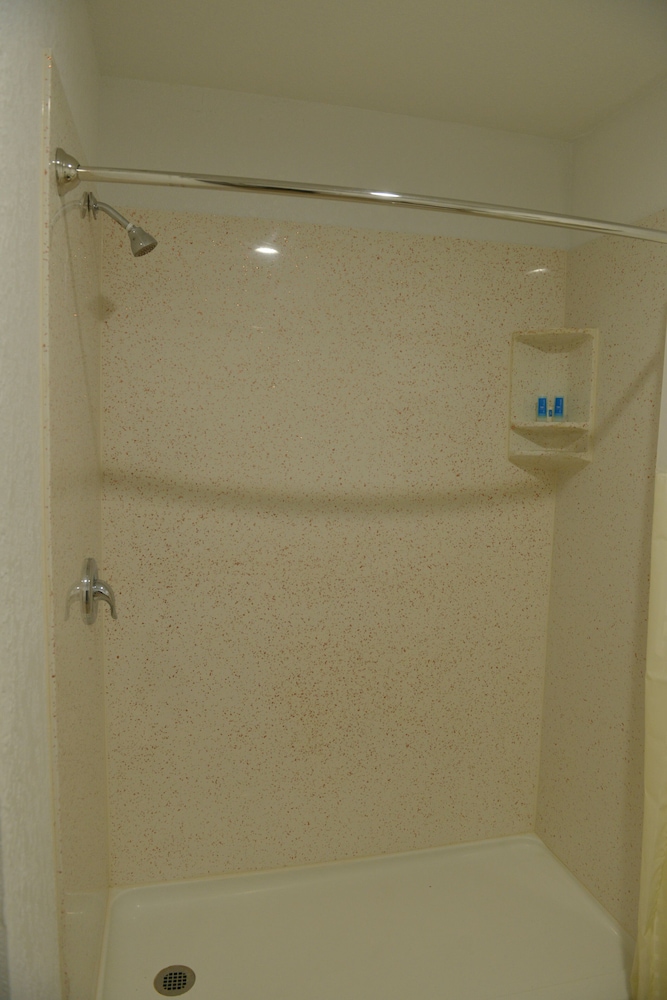 Suite, Multiple Beds, Non Smoking - Photo 7
