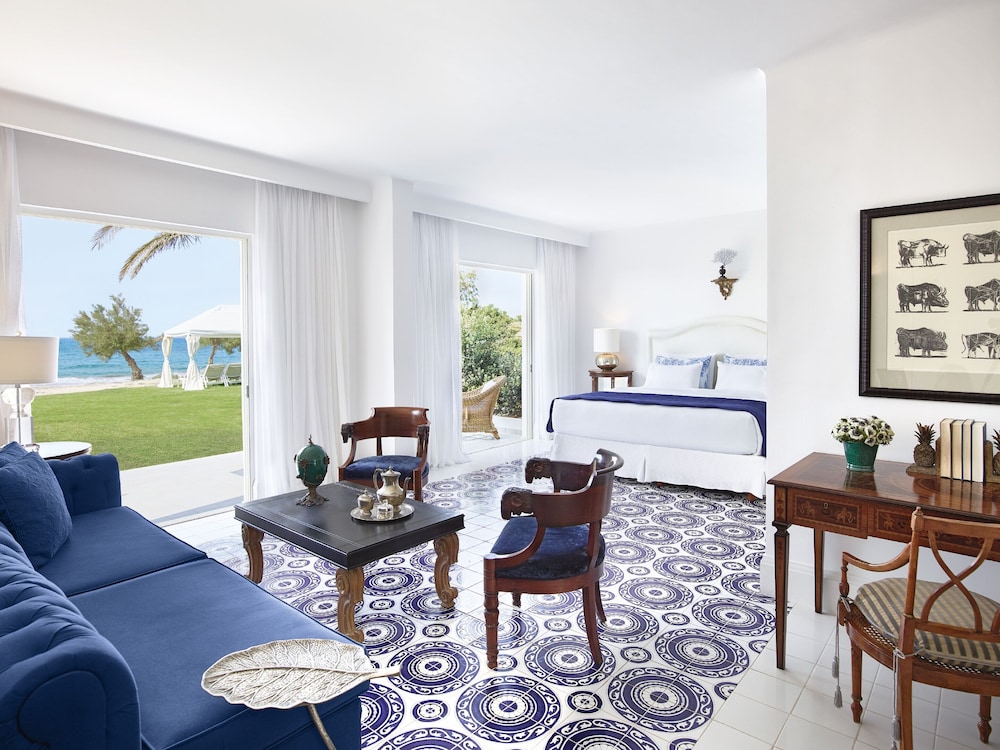 2 Bedroom Beach Villa Seafront
