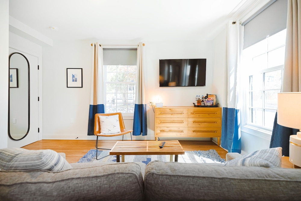 Superior Apartment, 1 King Bed, Kitchen photo 1