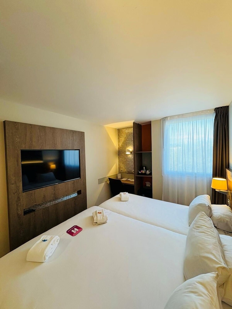 Family Room, 1 Twin Bed, Non Smoking, Connecting Rooms photo 3