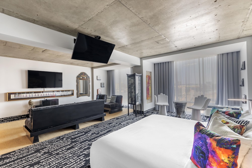 Premium Room, 1 King Bed (Zen) - Photo 4