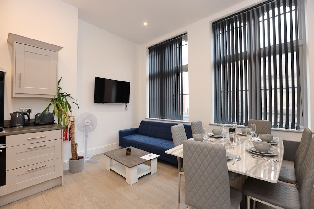 Apartment, 2 Bedrooms - Photo 16