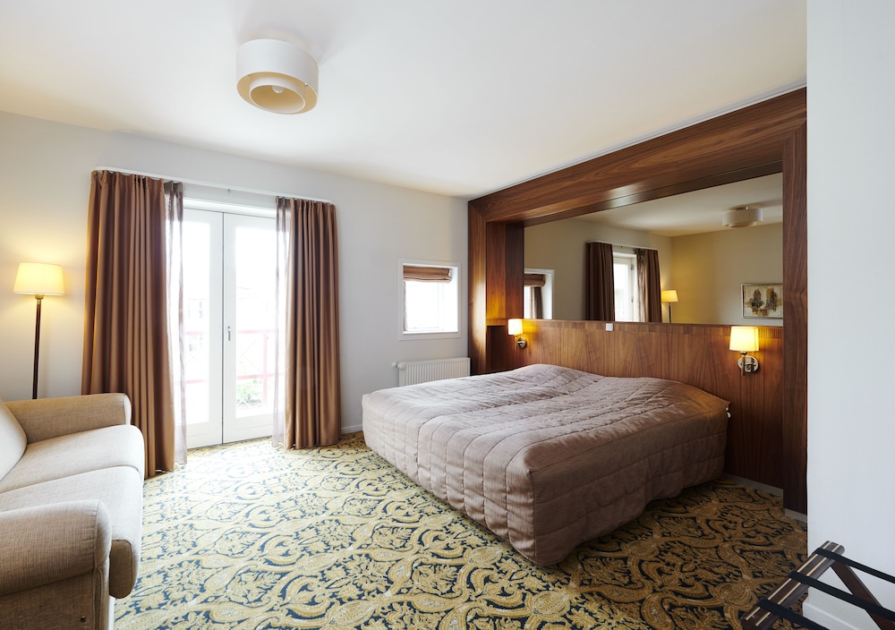 Luxury Room, Bathtub photo 1