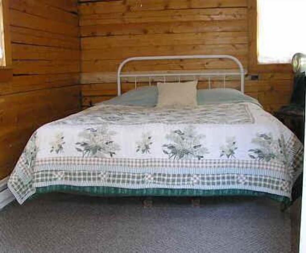 #21, Almont, 2 bed