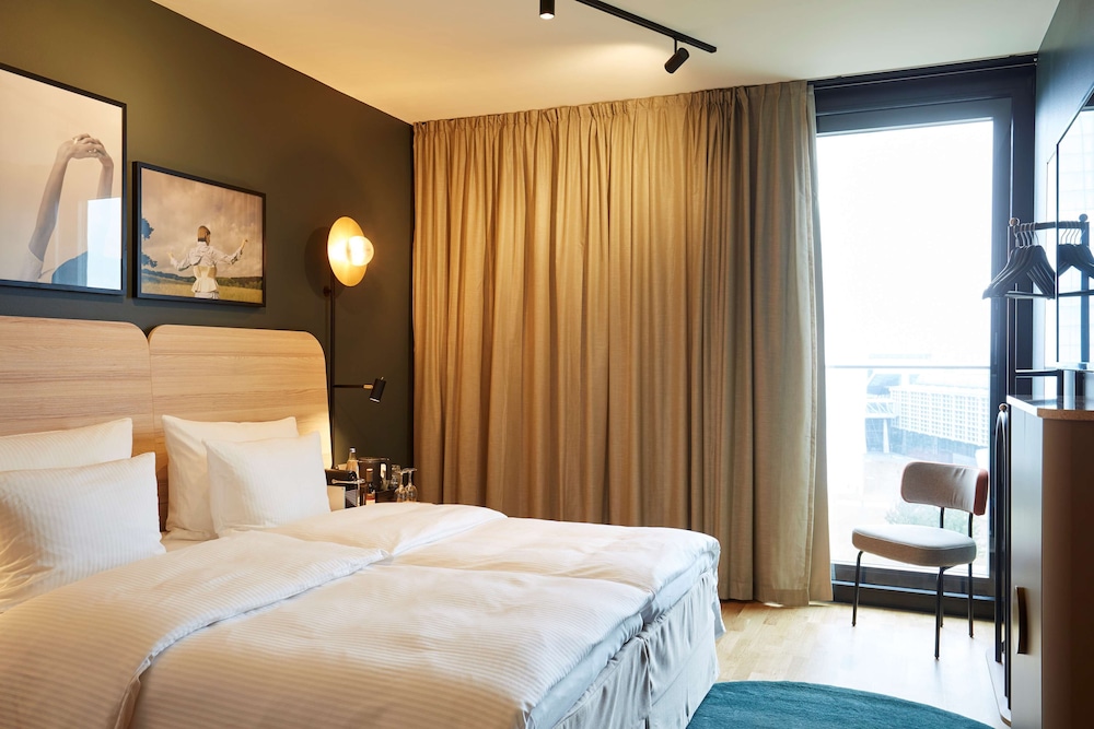 Standard Room (King) - Photo 5