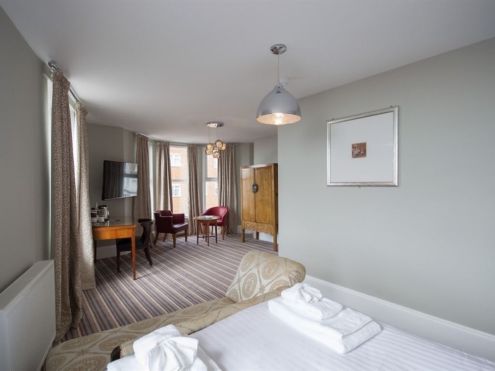 Double Room, Ensuite, Sea View (Room 4) photo 2