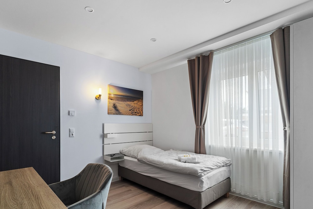 Comfort Single Room, Courtyard View