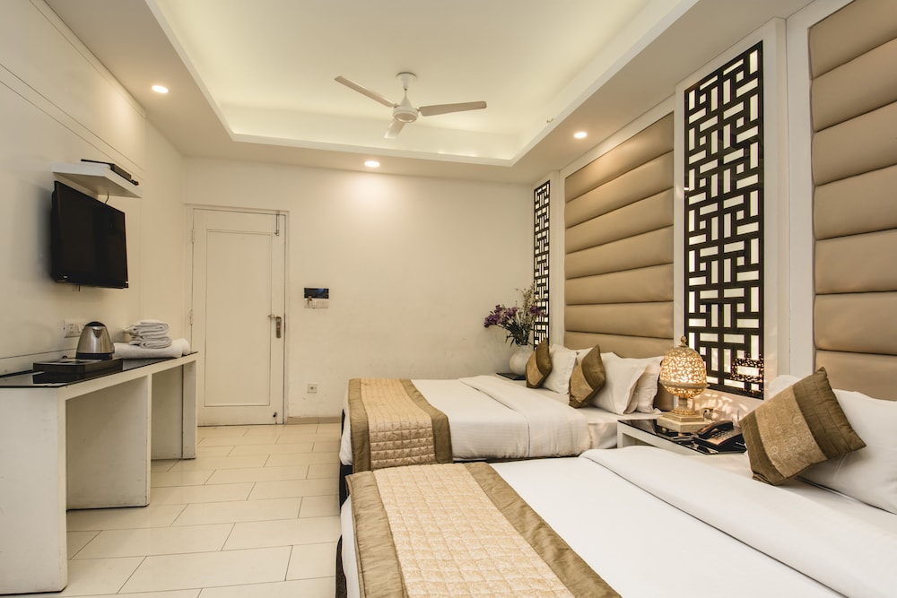 Deluxe Room - Photo 4
