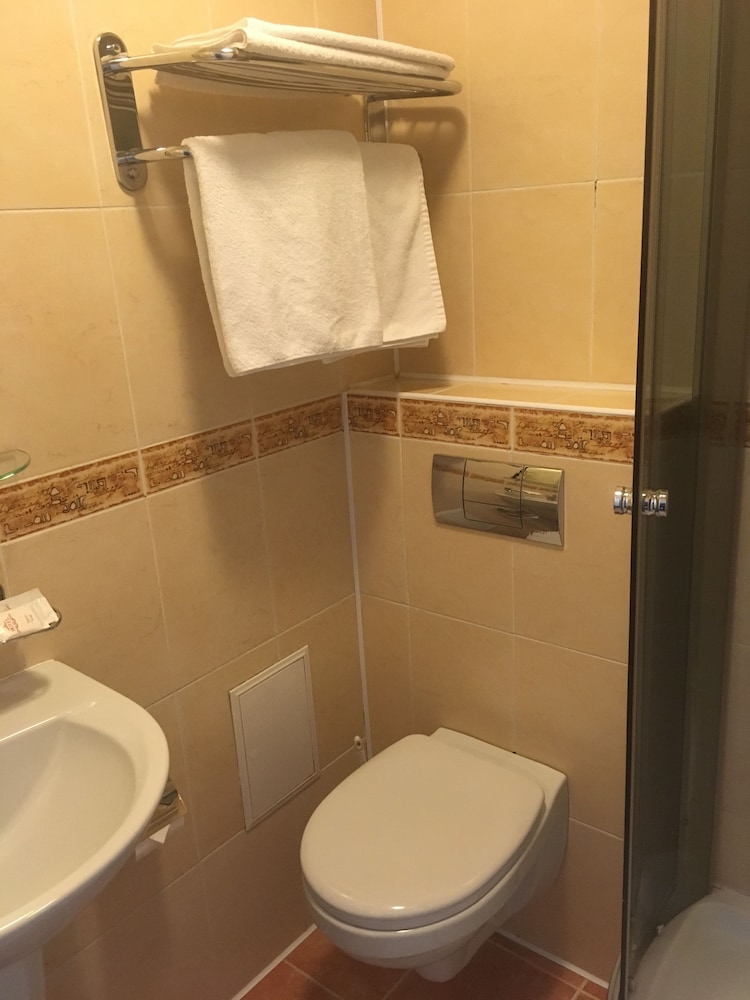 Standard Twin Room photo 2