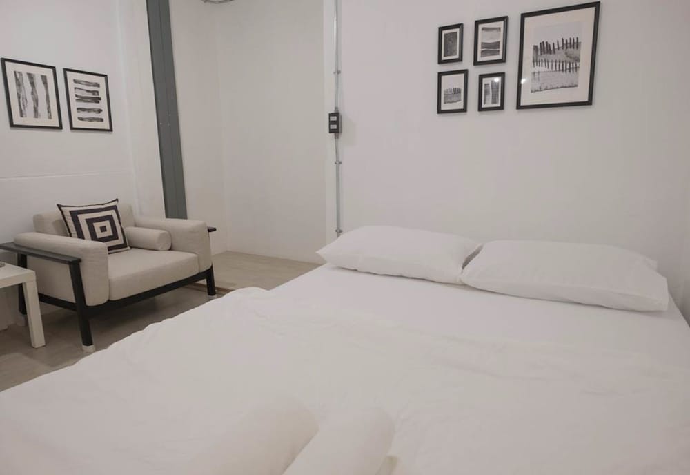 Standard Double Room With Private Bathroom photo 1