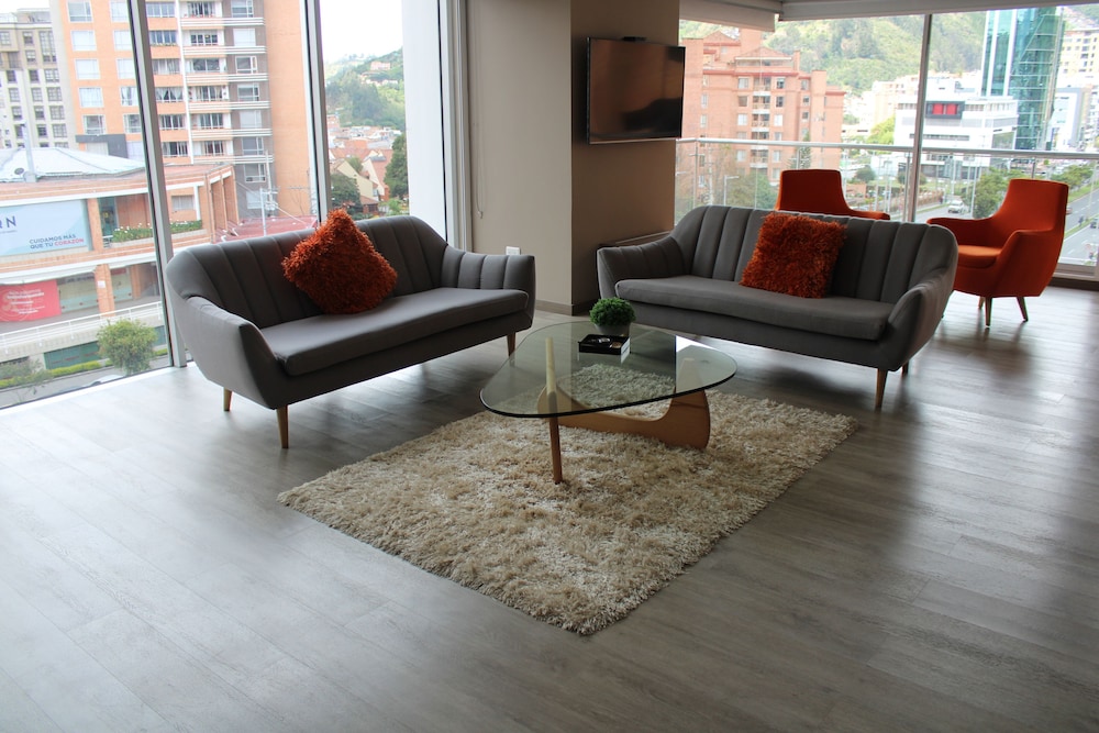 Premium Studio Suite photo 2