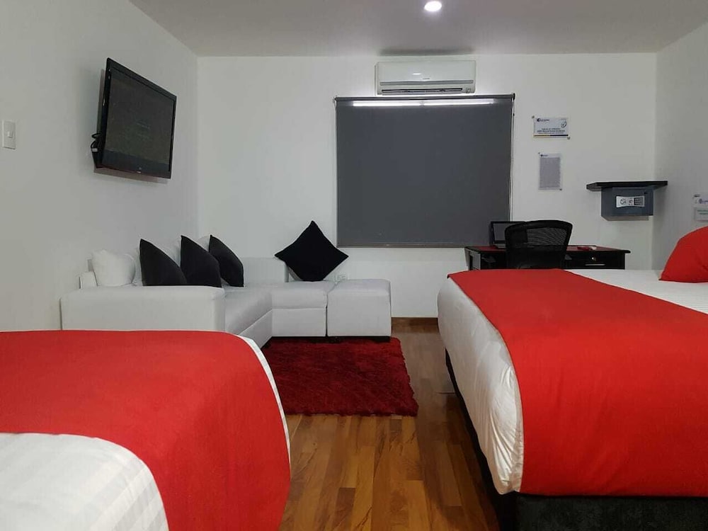 Junior Quadruple Room photo 2