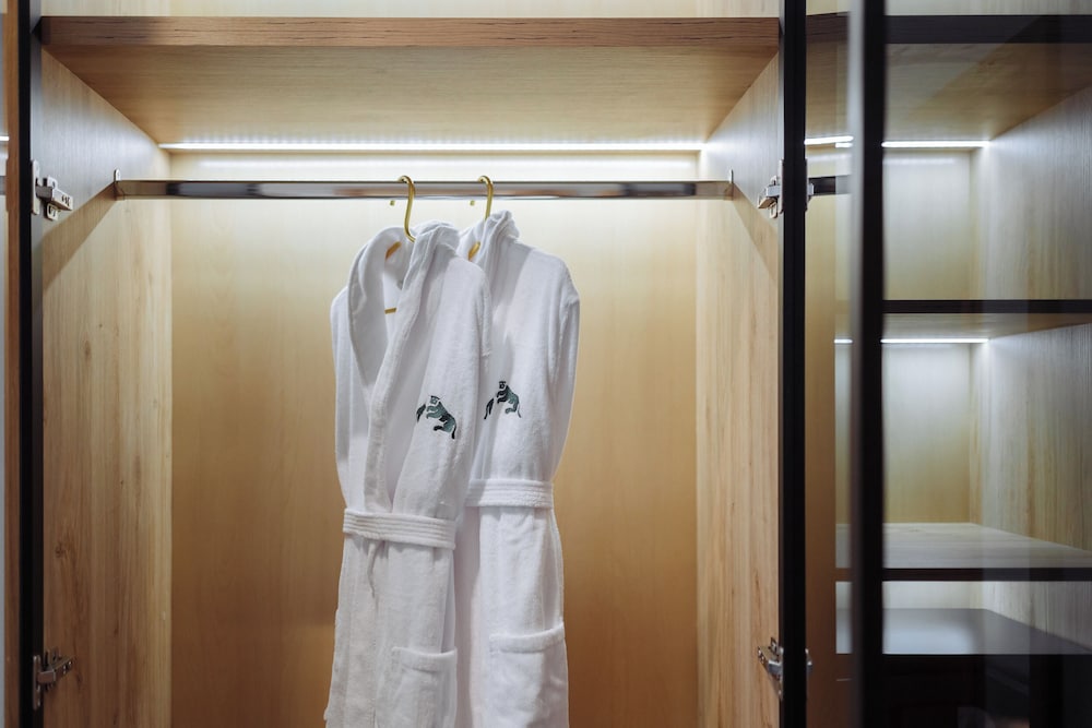 Comfort Double or Twin Room, Non Smoking, City View