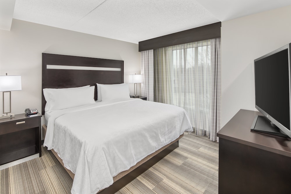 Suite, 1 Bedroom, Jetted Tub - Photo 1