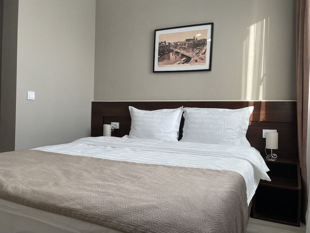 Standard Double or Twin Room photo 3