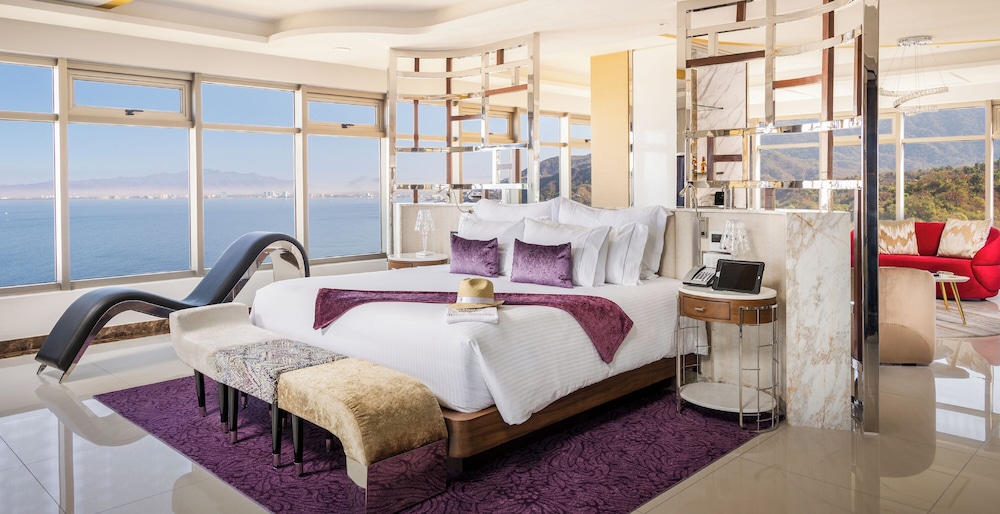 Two bedroom Master Suite South