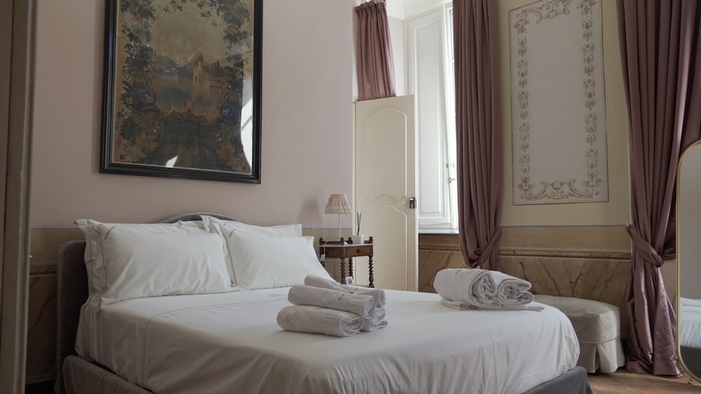 Classic Triple Room, City View