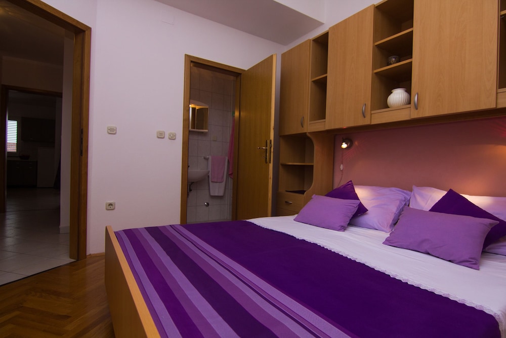 Apartment, 2 Bedrooms, 2 Bathrooms (2)