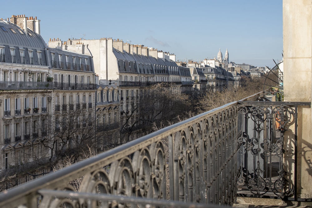 Classic Double Room (Avec Balcon) photo 3