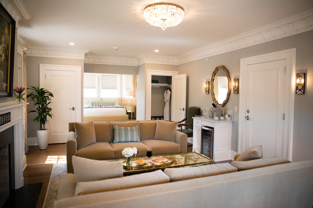 Primrose Suite photo 1