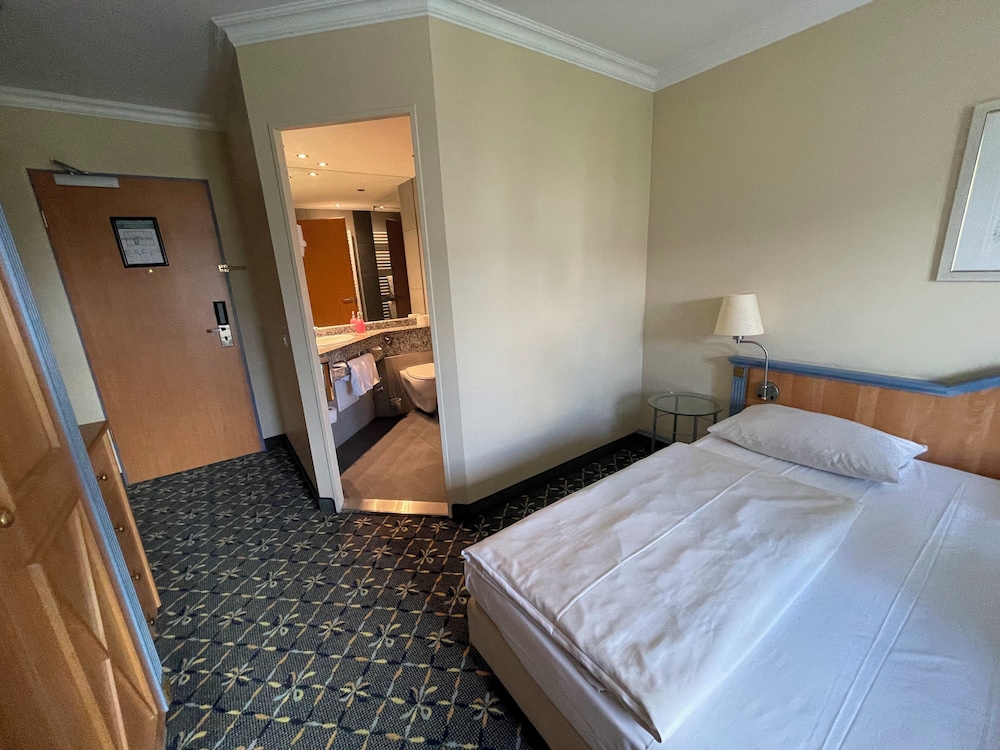 Classic Double Room, 1 Queen Bed