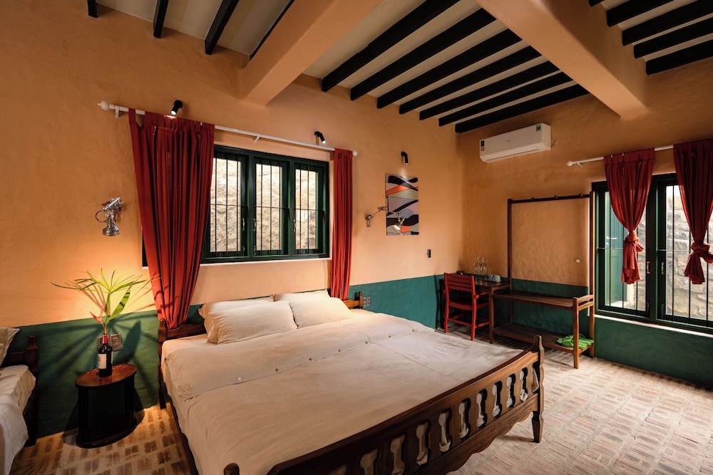 Deluxe Quadruple Room