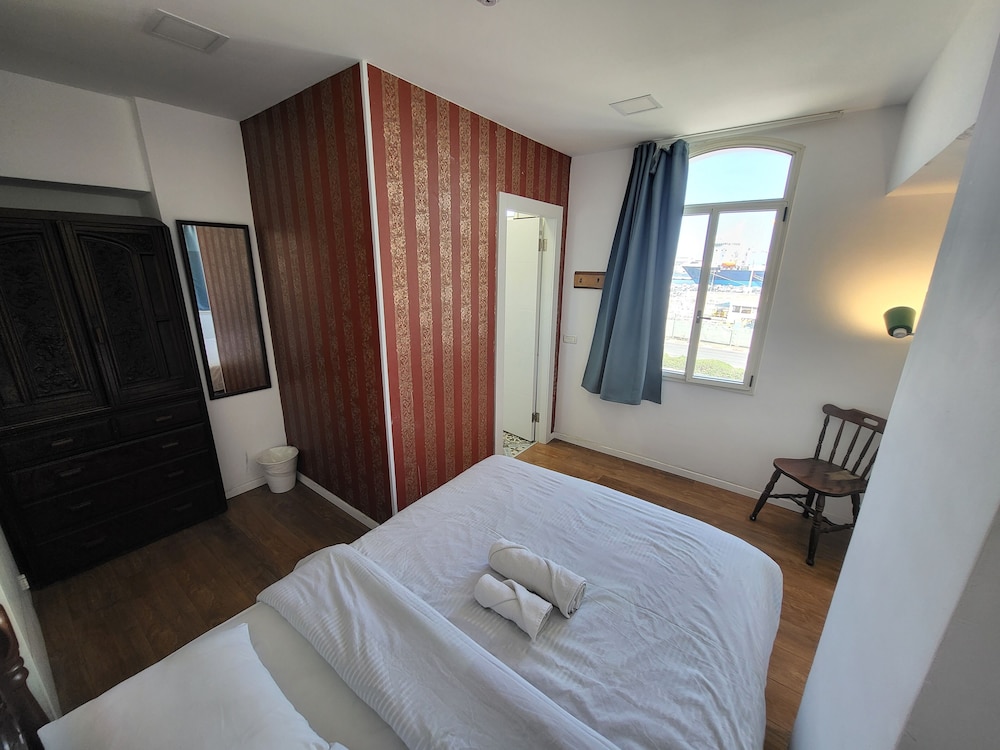 Basic Double Room