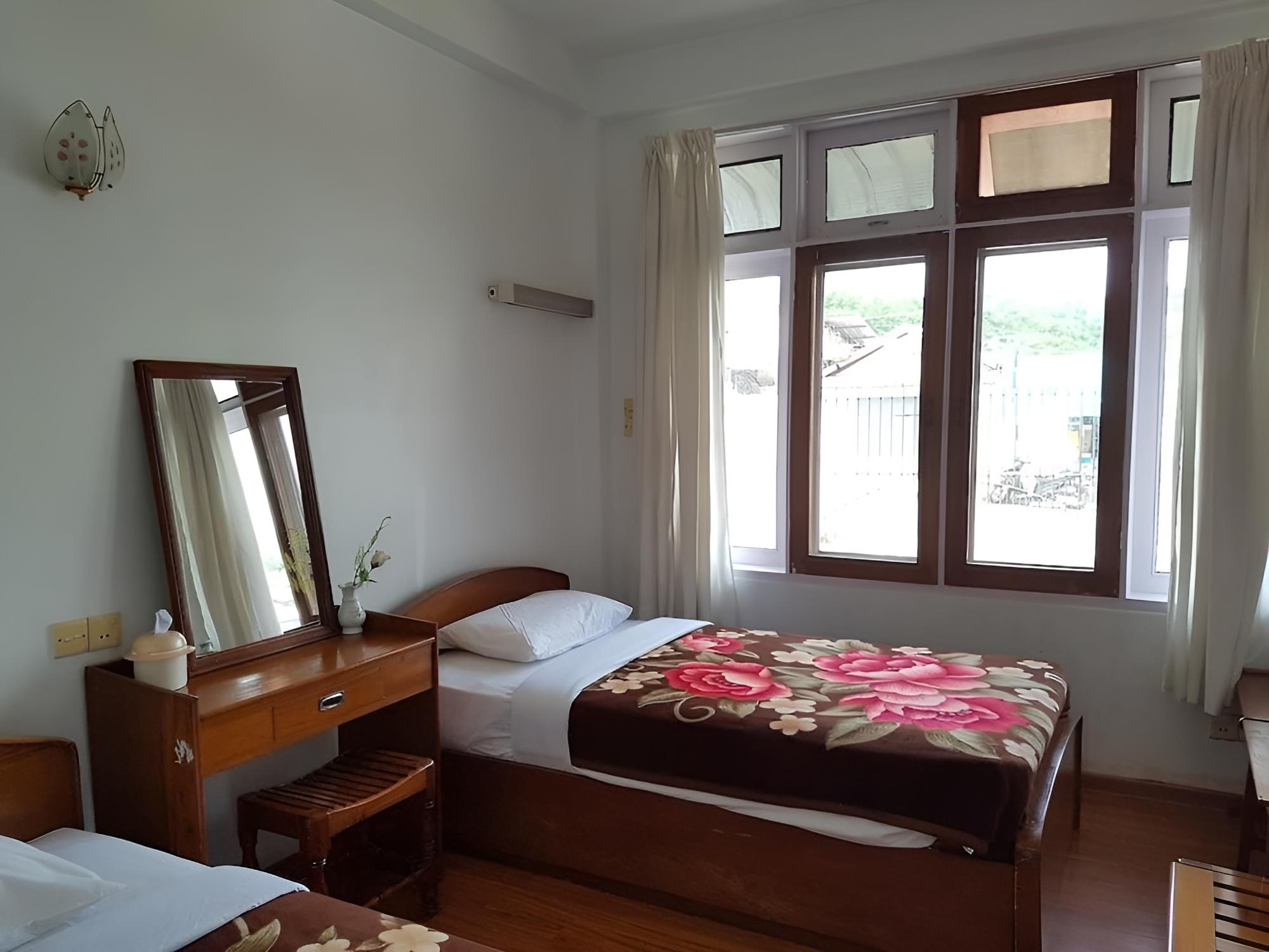 Standard Twin Room photo 3
