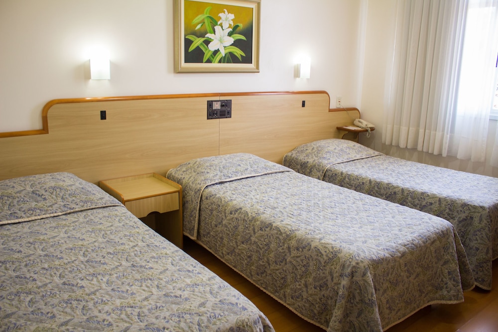Standard Triple Room, 3 Twin Beds photo 1