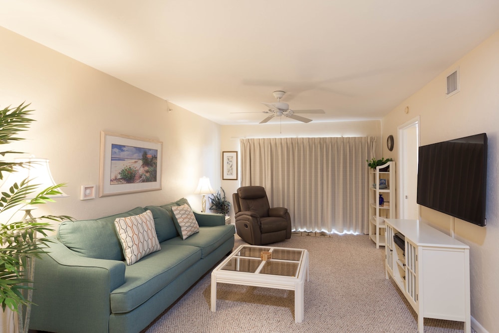 Condo, 1 Bedroom photo 1