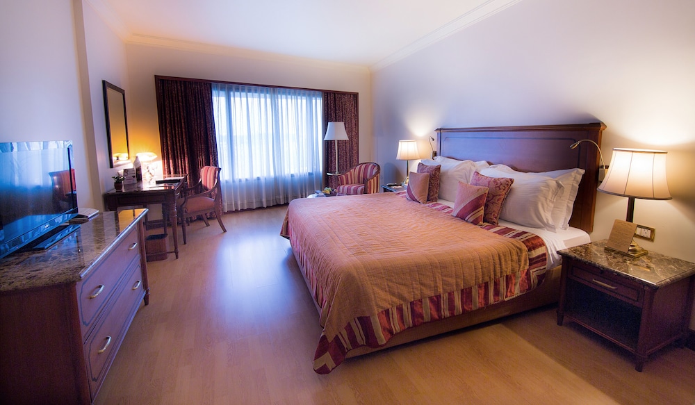 Premier Room with King or Twin Bed