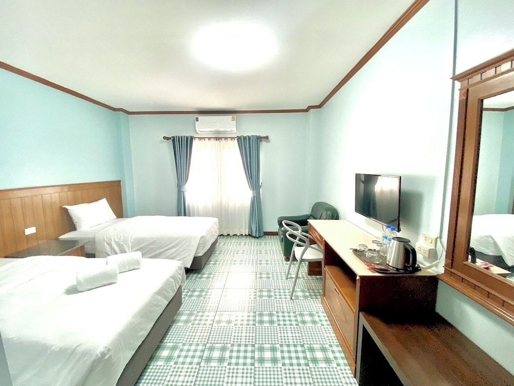 Superior Twin Room photo 2