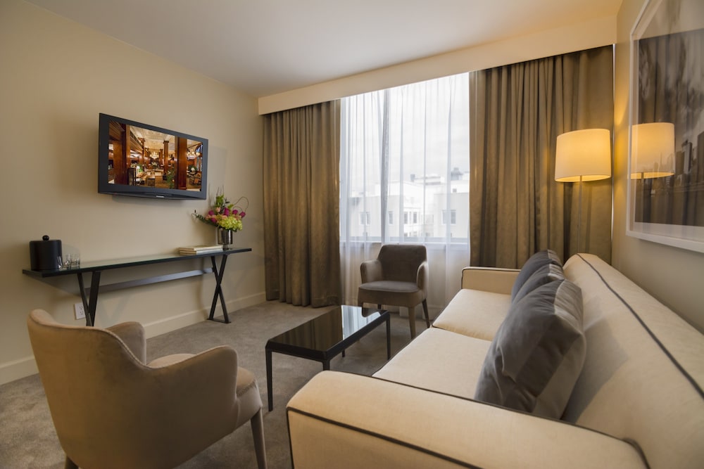 2 Queen Penthouse Suite