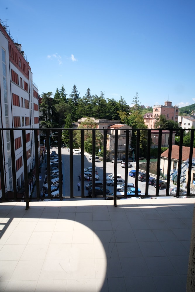 Deluxe Room, Balcony, City View (Topazio) photo 2