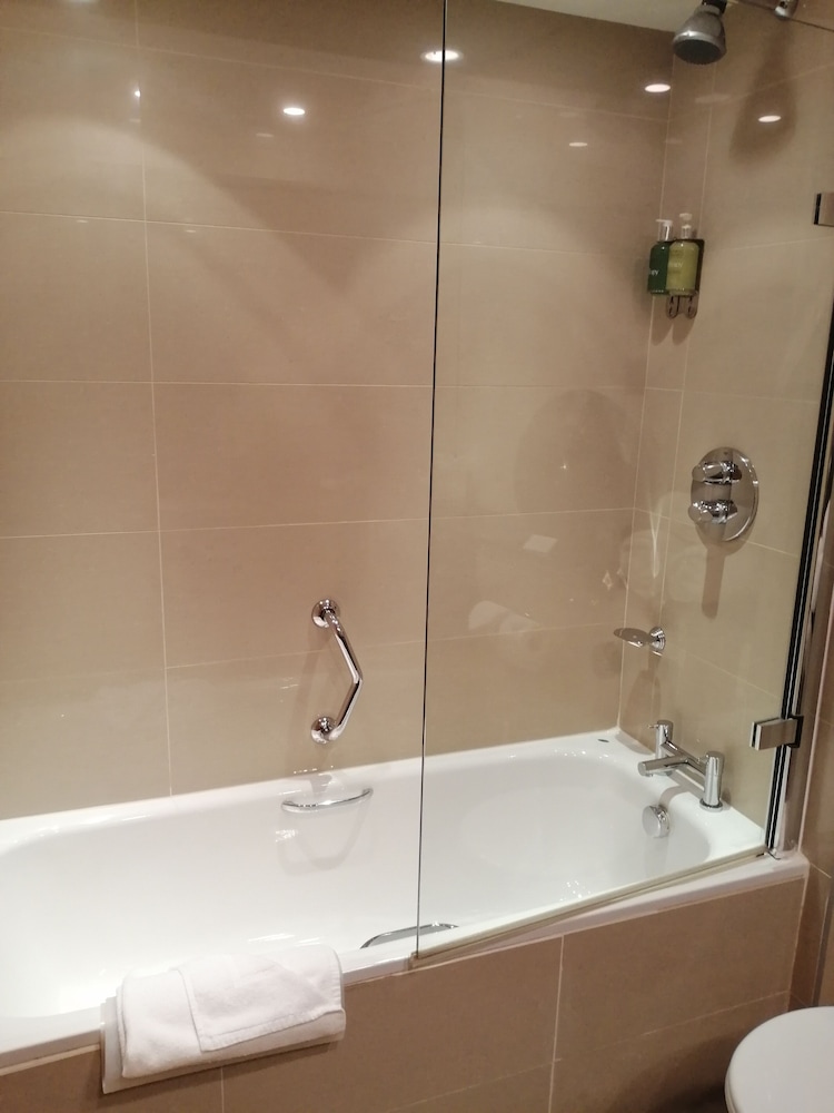 Executive Room - Photo 3