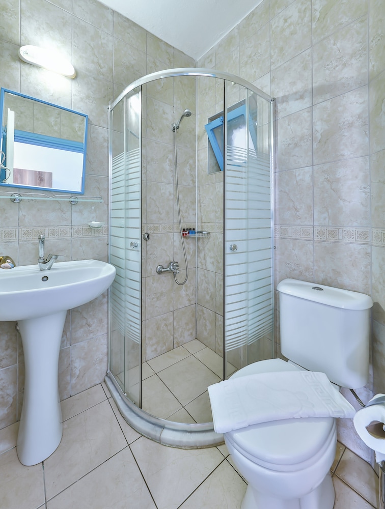 Double Room, Balcony, Sea View photo 2